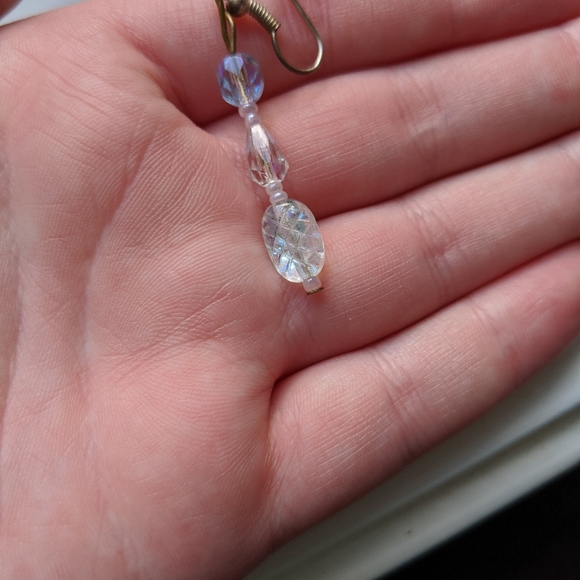 Earings - Picture 2 of 4